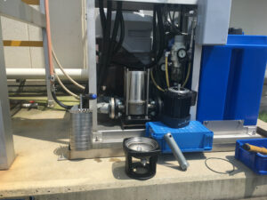 消臭剤噴霧装置メンテナンス